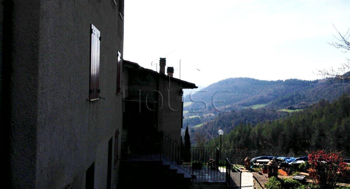 Appartamento con terreno