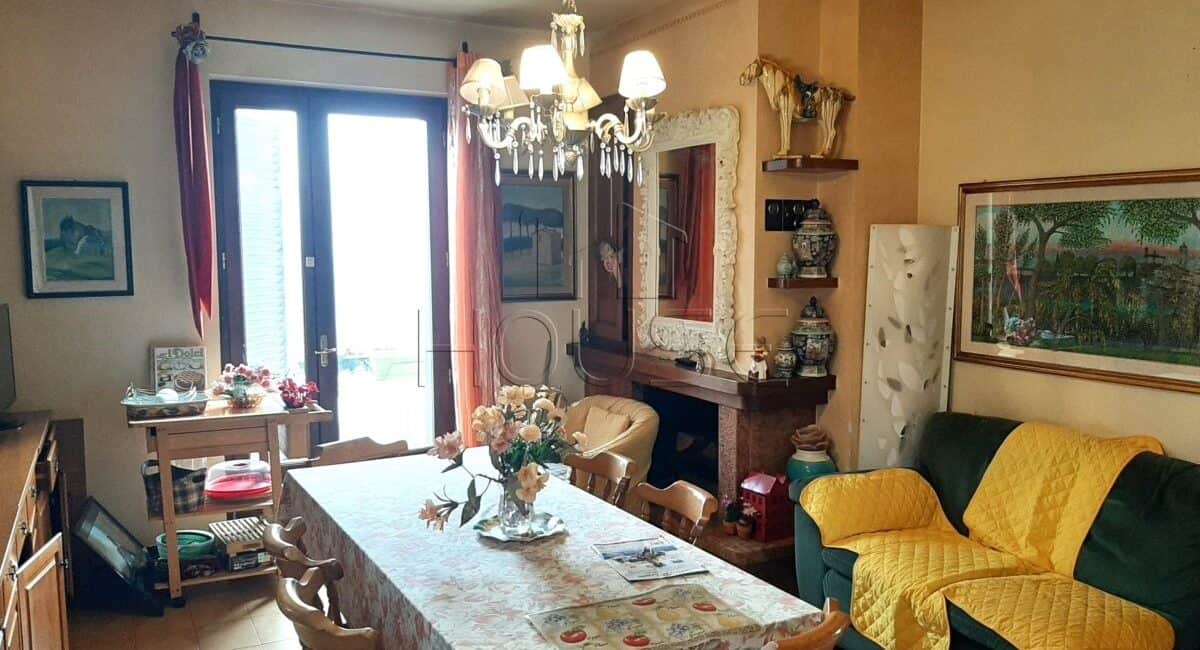 Casa Singola con giardino
