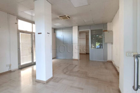 Locale uso negozio/ufficio