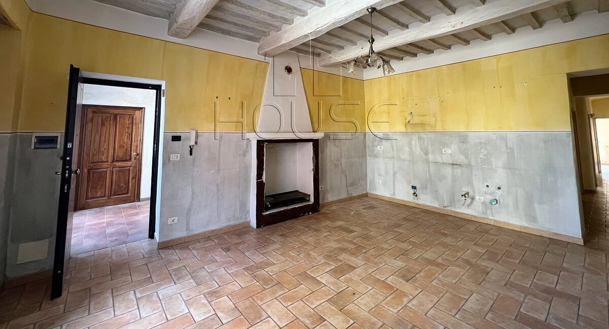 Luminoso appartamento con 3 camere