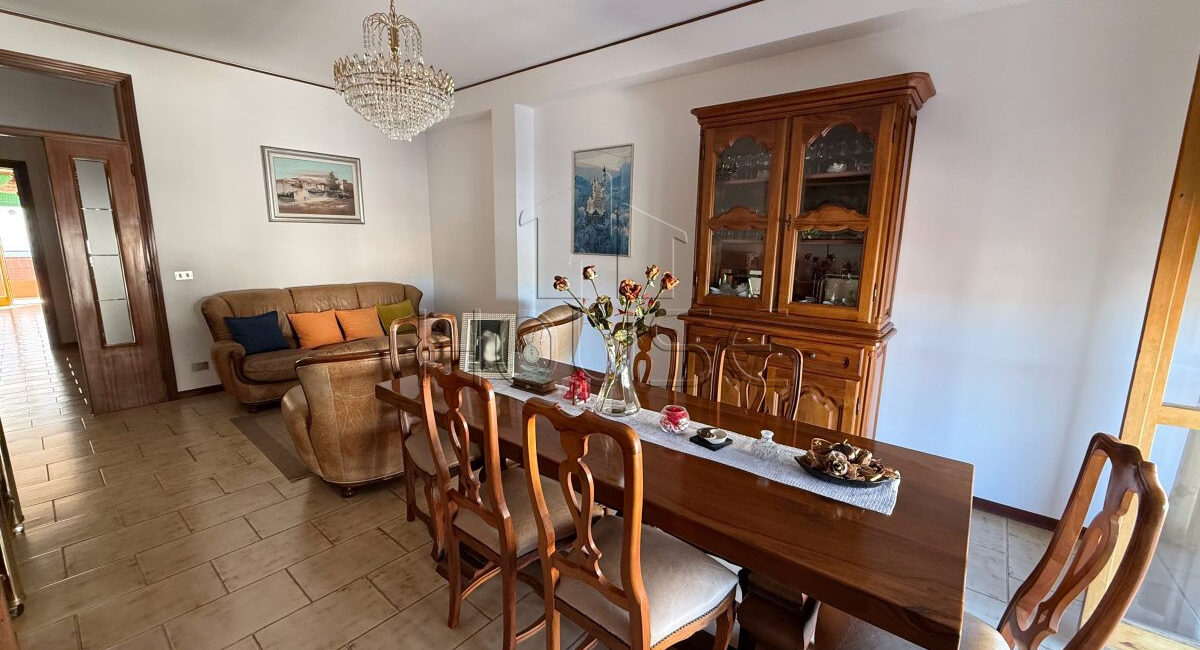 Ampio appartamento con 4 camere