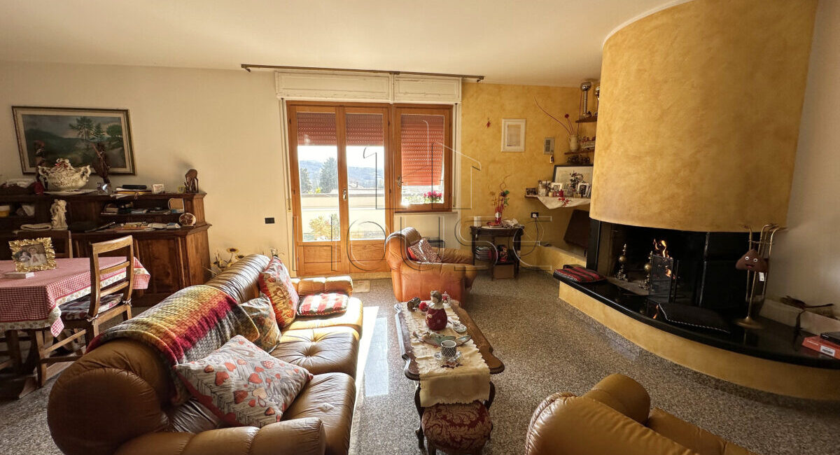 Attico con terrazzo panoramico