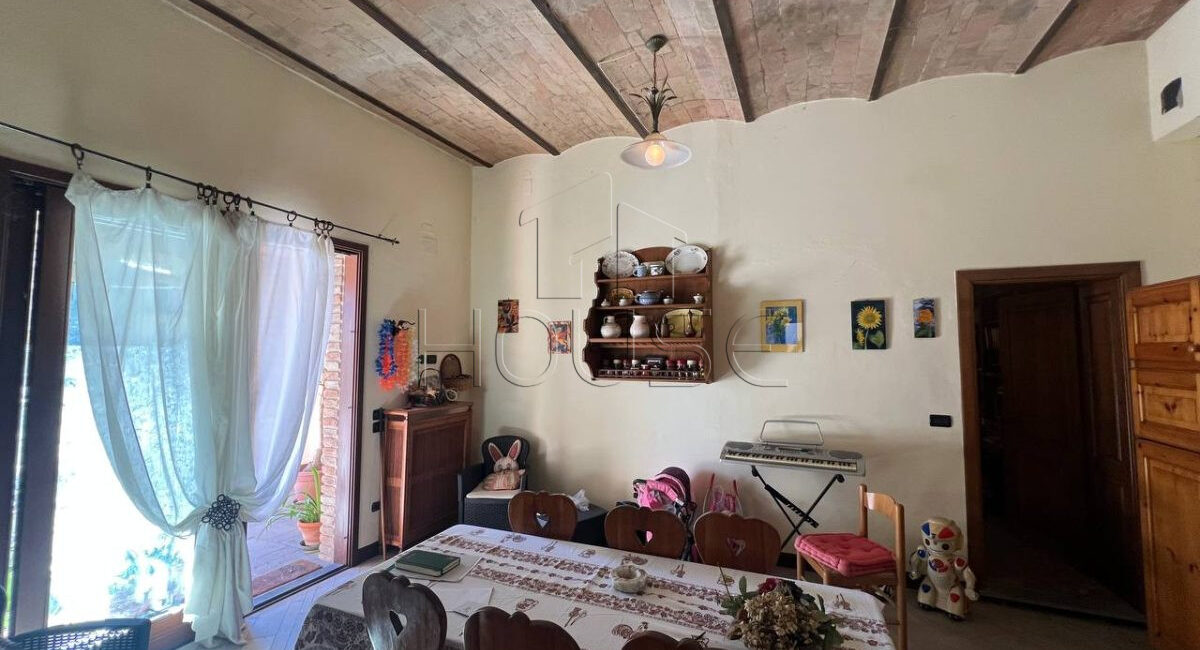 Casa singola con giardino e dependance