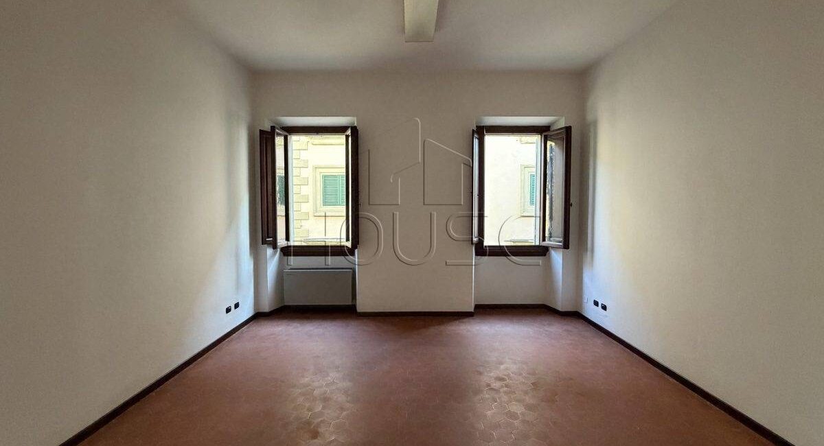 Appartamento in centro storico con tre camere e ascensore