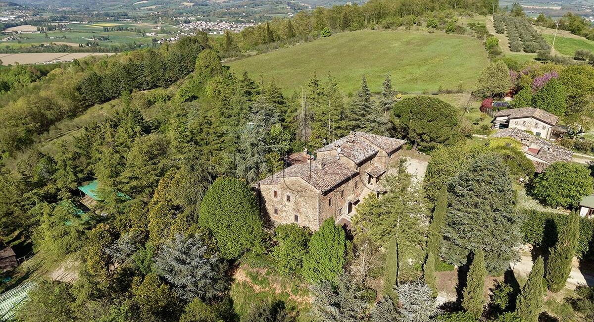Casale con piscina
