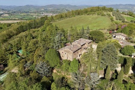 Casale con piscina