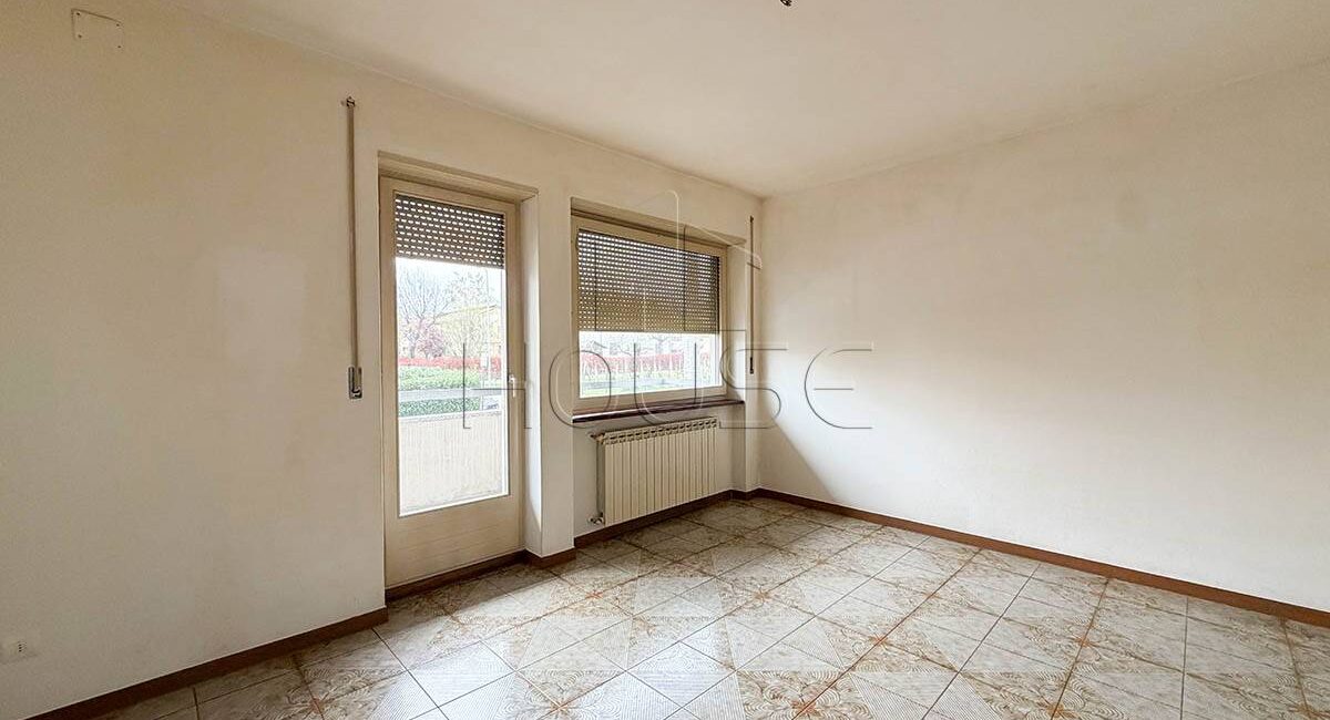 Ampio appartamento con giardino privato