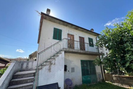 Appartamento con ingresso indipendente