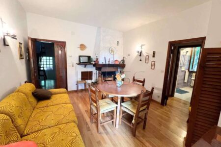 Appartamento a piano primo con garage e terrazzi
