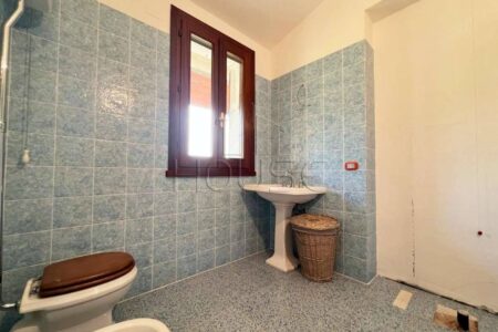 Casa singola panoramica con giardino e garage doppio