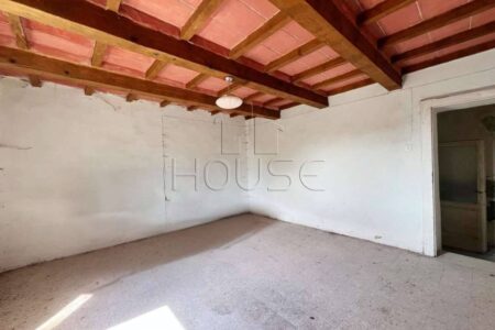Casa singola da ristrutturare con terreno
