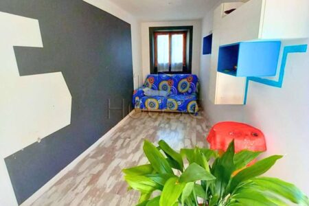 Casa con terrazzo panoramico, garage e taverna