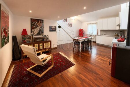 Appartamento ristrutturato con terrazzo