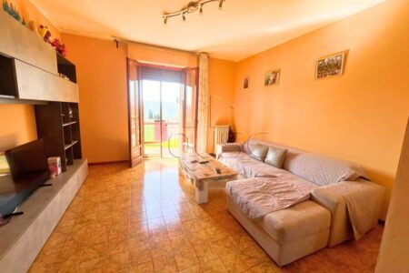 Appartamento a piano primo con garage e rata d’orto