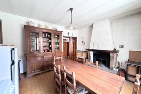 Casa indipendente con giardino privato