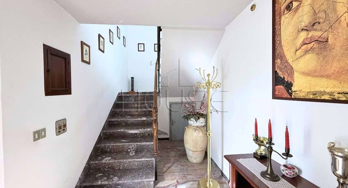 Casa singola con giardino privato