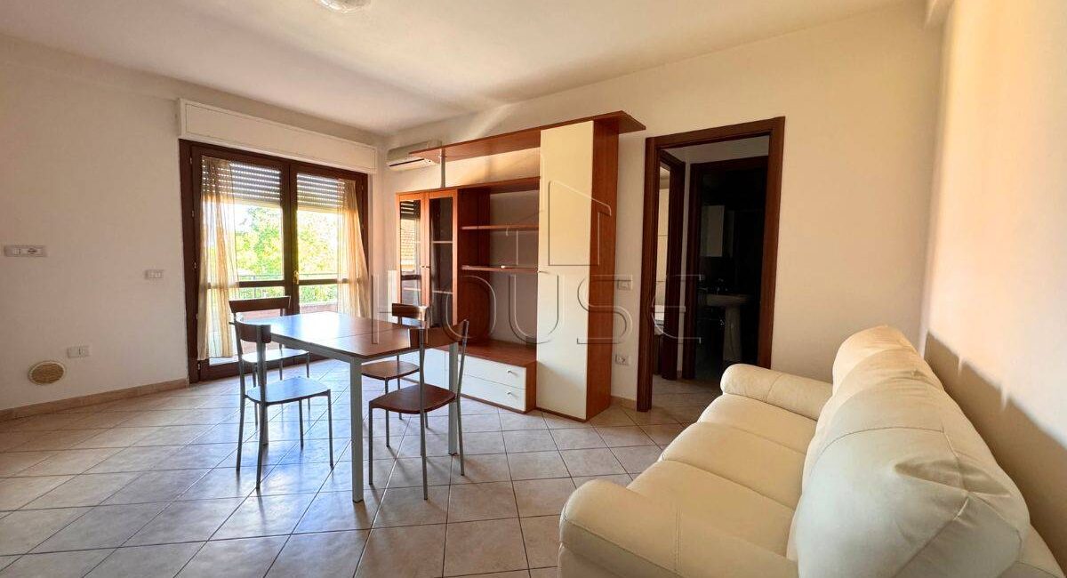 Appartamento con terrazza e ascensore