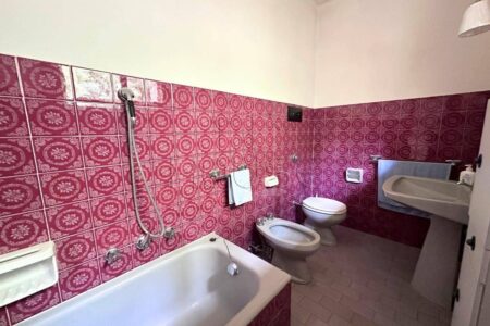 Casa singola in posizione panoramica con giardino esclusivo