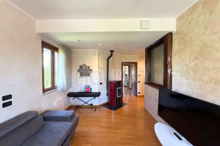 Bifamiliare con giardino esclusivo