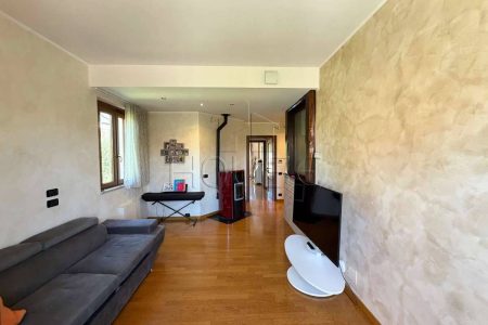 Bifamiliare con giardino esclusivo