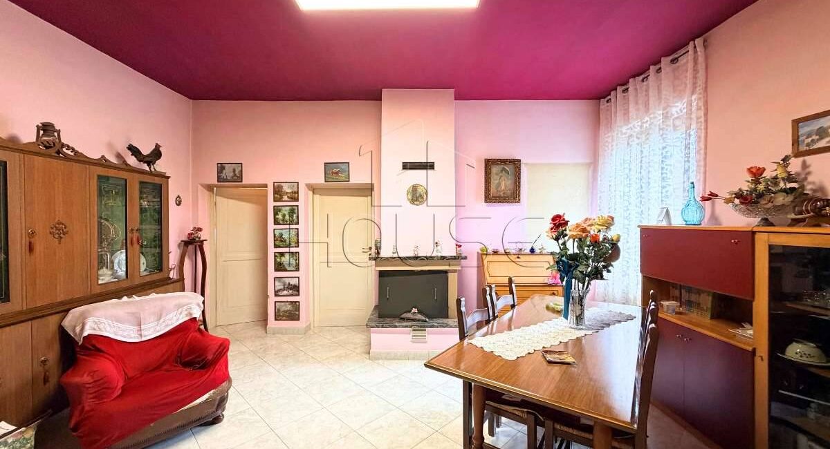 Appartamento in quadrifamiliare con ingresso indipendente