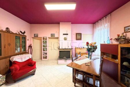 Appartamento in quadrifamiliare con ingresso indipendente