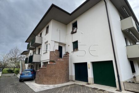 Appartamento di recente costruzione con ingresso indipendente e giardino