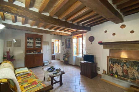 Appartamento ristrutturato con ampio garage