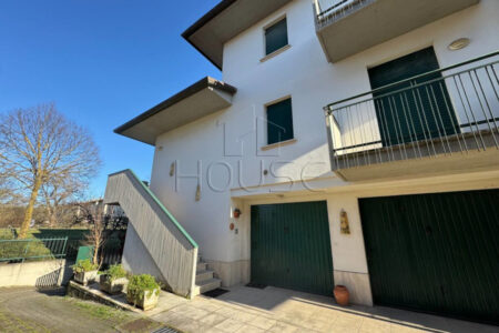 Appartamento di recente costruzione con ingresso indipendente e giardino