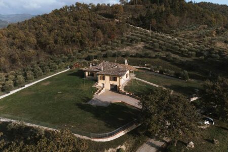 Villa singola di 470mq con uliveto