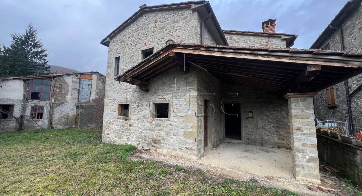 Casolare con giardino di 180mq