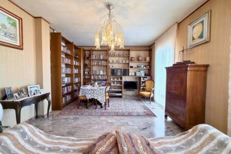 Appartamento di ampia metratura al primo piano