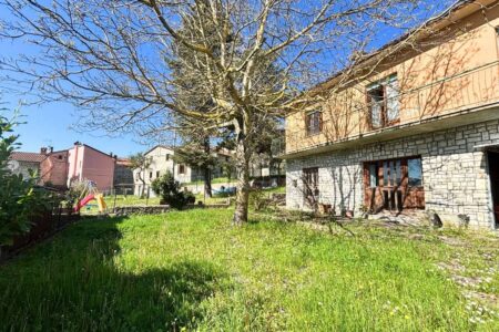 Casa indipendente panoramica con terreno