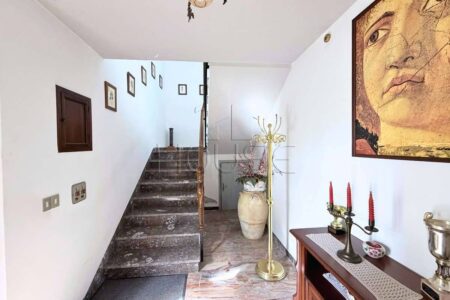 Casa singola con giardino privato