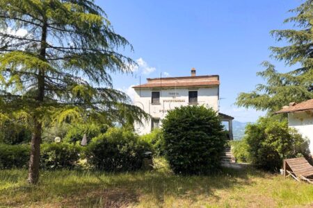 Villa con piscina