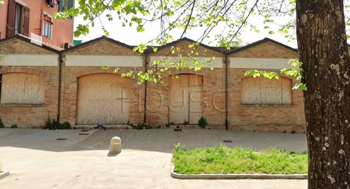 Laboratorio di 200 mq