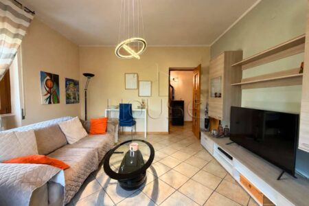 Appartamento ristrutturato con ingresso indipendente