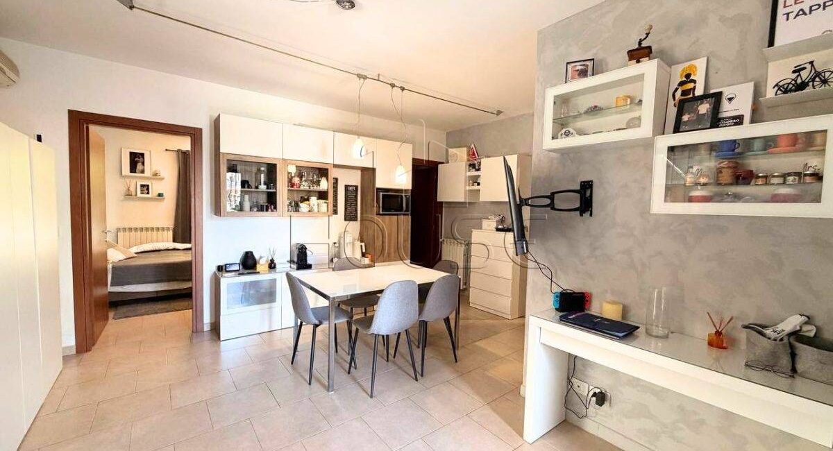 Appartamento con giardino e garage