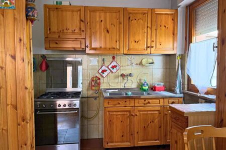 Appartamento con tre camere e garage