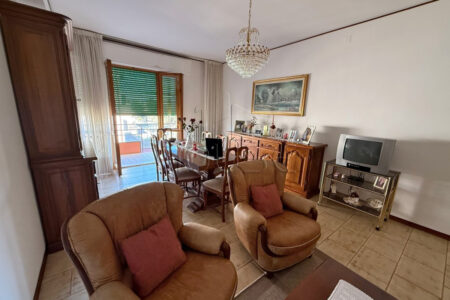 Ampio appartamento con 4 camere