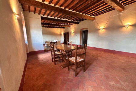 Terratetto in suggestivo borgo