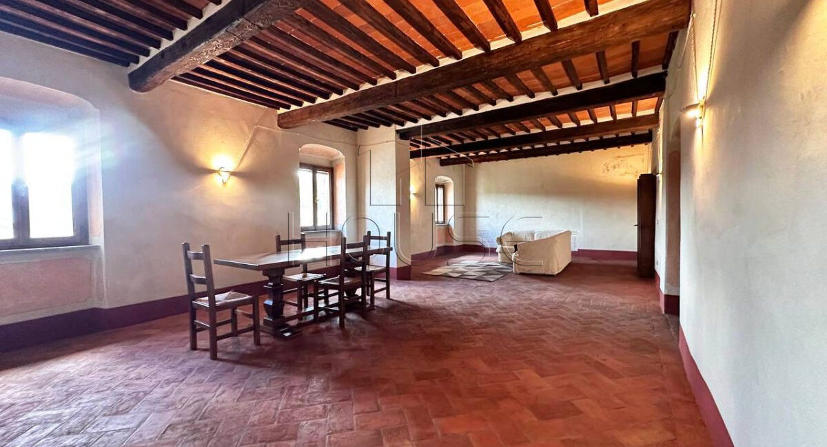 Terratetto in suggestivo borgo