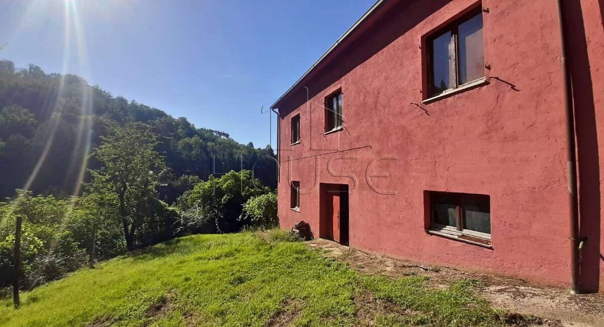 Casale con terreno