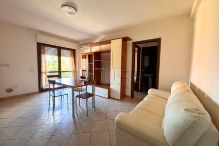 Appartamento con terrazza e ascensore