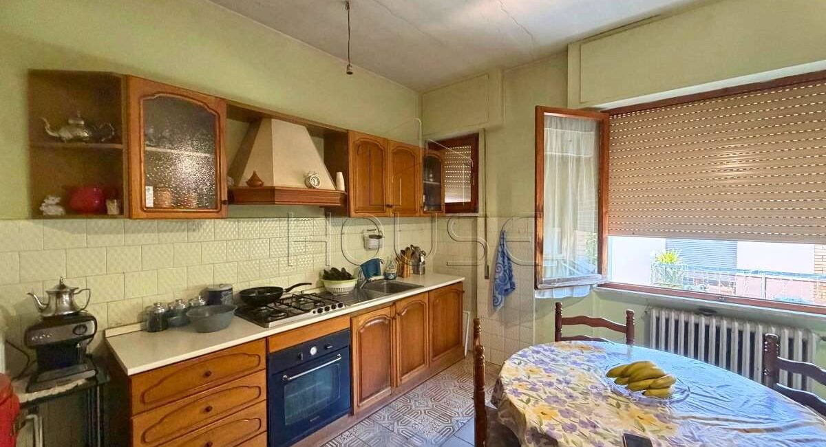 Appartamento con tre camere e garage