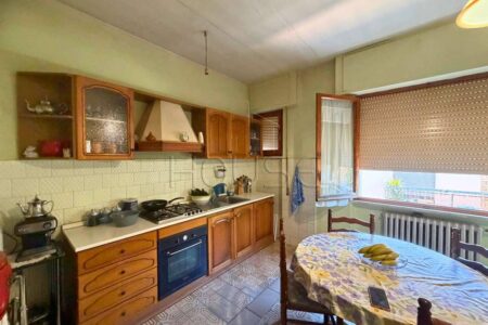 Appartamento con tre camere e garage