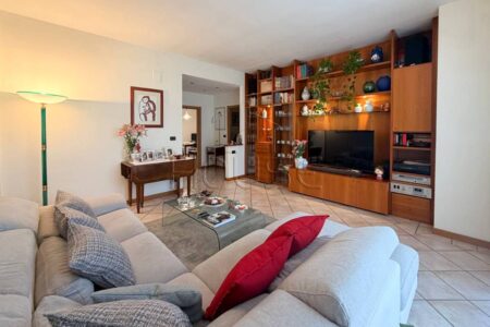 Appartamento ristrutturato con garage