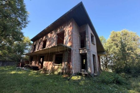 Villa singola in posizione panoramica