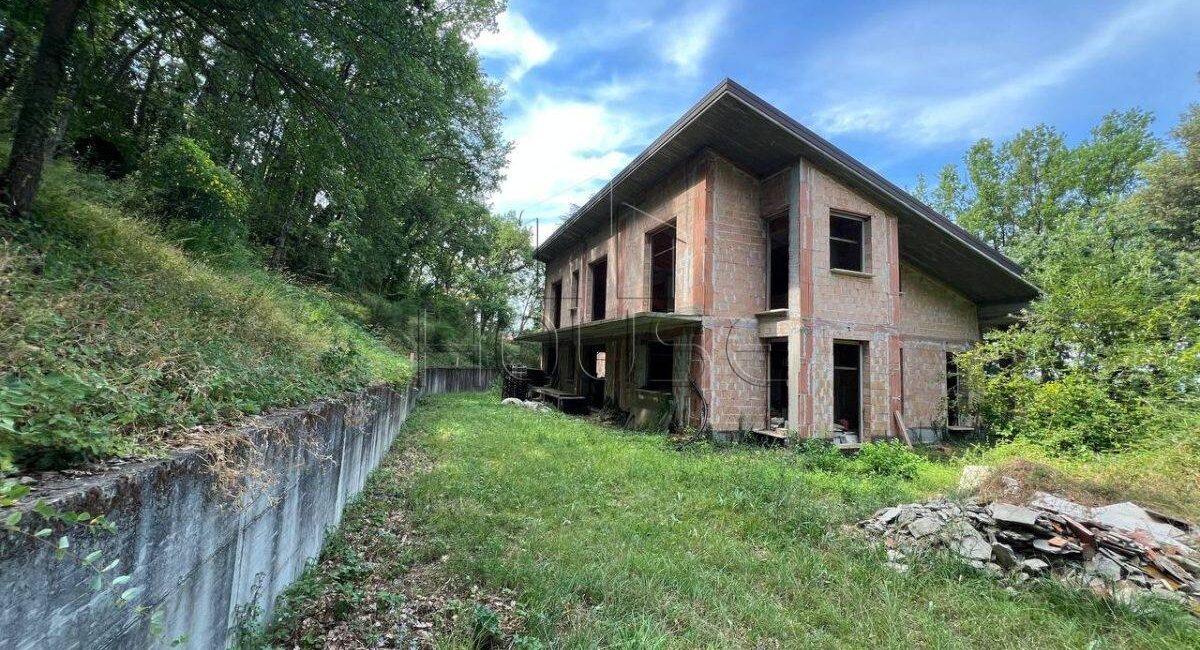 Villa singola in posizione panoramica
