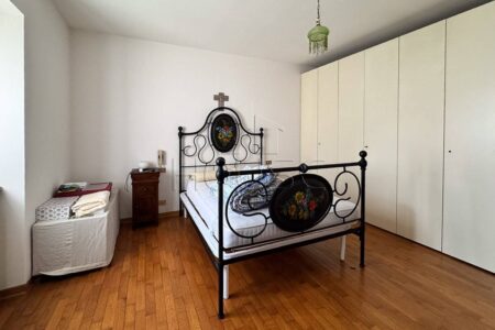 Casolare ristrutturato con giardino privato